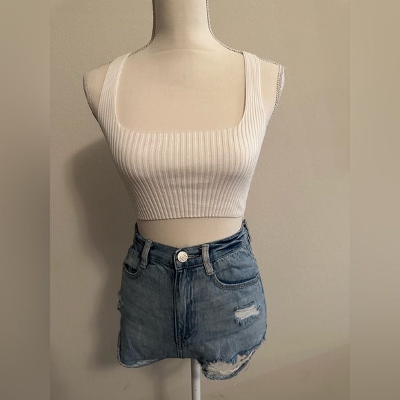 White Ribbed Crop Top with Cross Back and Tie Size Small - Picture 3 of 5